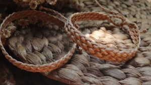 Gelang Anyaman Kulit Kayu Teureup Khas Baduy Asli Handmade Etnik