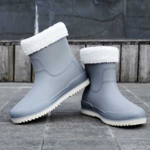 Giày Bốt Đi Mưa PVC Chống Thấm Nước Mùa Hè Xuân Thu Ngắn Thường Ngày Cho Nữ Giày Lau Nhà Giày Đi Ngoài Trời Đa Năng