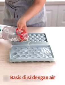 Lighthundred 33 Round Cetakan Es Batu Serbaguna Ice Cube Tray /Jelly Bentuk Telur Puyuh/Cetakan Es Batu / 24.5x 14.5 Round Ice Cube/ Batu Ice Tray /Serbaguna Puding Ice Cube Tray/ Cetakan Pudding 33 Lubang