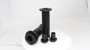 7/8" 22mm Motorcycle Hand Grips Rubber Gel Grip with Bar End Plug for Honda Kawasaki Yamaha Ducati Suzuki BMW Vespa Aprilia