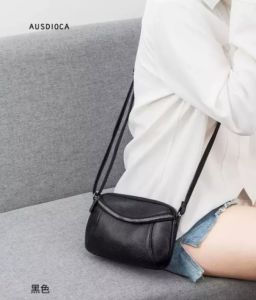 TAS SELEMPANG WANITA TERBARU 2022 (COD) TAS SELEMPANG WANITA KEKINIAN 2022 / TAS SELEMPANG WANITA MODEL TERBARU 2022 / TAS 2022 MODEL CEWE VIRAL KEKINIAN 2022 / TAS SELEMPANG MINI WANITA IMPORT