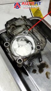 Cairan Pembersih Ruang Bakar Kendaraan PEC 220gr Autofit