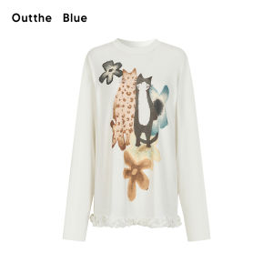 เสื้อยืดแขนยาวผู้หญิง Outthe Blue ลายดอกไม้ ผ้าไหม ทรงหลวม คอกลม ฤดูใบไม้ผลิ 2025 เสื้อยืดผู้หญิงแขนยาวลายดอกไม้