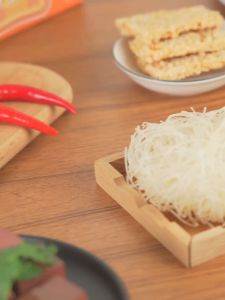 Nanjing Laoya Blood Vermicelli Soup Authentic and Convenient Instant Food Vermicelli Rice Noodles Late Night Snacks Special Hot and Sour Noodles