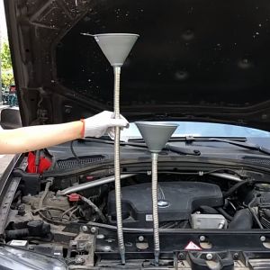 ช่องทาง ช่องเติมน้ำมันเหล็ก ช่องทางน้ำมันเบนซิน  (สินค้าพร้อมจัดส่งทันที) กรวยโลหะสายอ่อน  การันตี คุณภาพอย่างดี ช่องทางยืดเหล็ก