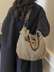 กระเป๋าสะพายไหล่ผ้าแคนวาสแบบลำลองสำหรับผู้หญิง ความจุขนาดใหญ่ กระเป๋าถือสำหรับเดินทาง กระเป๋าถือแบบมีซิป กระเป๋าสะพายไหล่แบบยูนิเซ็กซ์