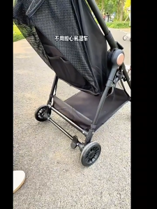 New baby Four-wheeled pocket umbrella stroller for babies ultra-light and easy to fold