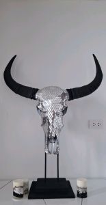 หัวควายที่ระลึก (พร้อมฐานวาง) หัวคาราบาวของตกแต่ง งานศิลปะ ของตกแต่งบ้าน ของที่ระลึกหายาก ของฝาก หัตถกรรม ของโชว์ในบ้าน ของตกแต่งบ้าน ของเก็บสะสม