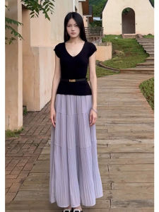 YUEZHONGWEI | V-Neck Regular Shoulder Ice Silk Slim Fit Cropped Short Sleeve T-Shirt
