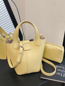 Female PU soft leather handbag 2026new casual bucket bag versatile single shoulder crossbody bag