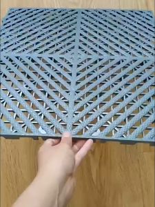 Tấm Lót Sàn Nhựa PP 40*40*2cm Chịu Lực Dành Cho Gara Tiệm Rửa Xe Tiệm Sửa Xe Ban Công sân vườn nhà tắm