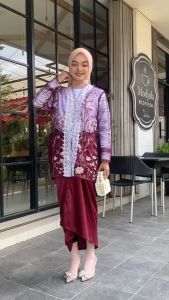 Emran Batik -  Setelan One Set Zafira Outer Brokat Gardenia Rok Lilit Set Lamaran Wisuda Bridesmaid Kondangan