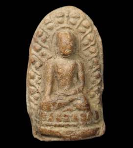 แบ่งปัน พระลือ 🍎 พระกรุ พระเครื่อง พระกรุแท้ พระเบญจภาคี พระลือหน้ามงคล พระสกุลลำพูน พระกรุลำพูน