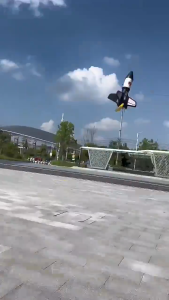 Rocket Launcher จรวดของเล่นเด็ก กระสวยปล่อยจรวด พร้อมร่มชูชีพ คลิกเพื่อยิง ของเล่นเสริมพัฒนาการ ของขวัญวันเกิดสำหรับเด็กชาย