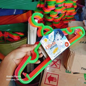 [DAPAT 6 BIJI] Hanger baju dewasa / gantungan jemuran / hanger laundry / hanger londre / gantungan baju / hanger plastik / kastok / gastok / baju dewasa / silver