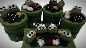 Toples Hias Flanel Versi Kerropi Siap Tanpa PO - 4 Toples + 4 Sarung Toples + 1 Sarung Kotak Tissue - Bahan Plastik 1000ml - Pengiriman dari Jawa Timur (COD Tidak Dapat Dibatalkan)
