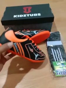 KIDZTUBS Sepatu Futsal Anak Laki-Laki Size 28 29 30 31 32 33 34 35 36 37 KDZ1122111624