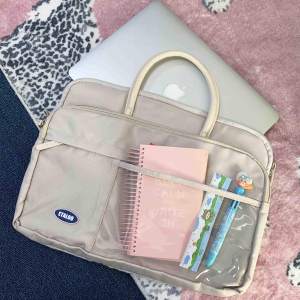 กระเป๋าเป้สะพายหลังผ้าไนลอนลายการ์ตูนน่ารักสำหรับเดินทาง น้ำหนักเบา สำหรับนักเรียน เหมาะกับ Huawei Apple กระเป๋าใส่แท็บเล็ต