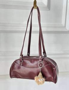 Tas Dolpin Free Gantungan Leather Wanita