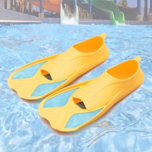 Kids Snorkeling Swimming Fins Short Light Swim Fins Flippers Diving Foot Flippers for Swimming Snorkeling Training