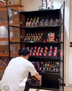 【COD】Bamboo Black Display Cabinet 4/5Layers Three Sided Transparent Acrylic Display Cabinet
