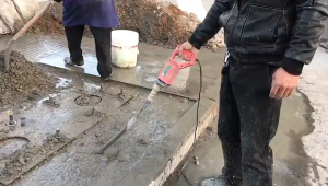 Kodenki Mesin Vibrator Listrik Pemadat Cor Semen Beton Tembok - Portable Concrete Vibrator With Hose - Mesin Getar Coran Listrik Pemadat Cor Semen Beton Tembok Cor-an - Electric Concrete Vibrator - Corran Kolom & Lantai Alat Kontruksi Tukang KDK-PCV115