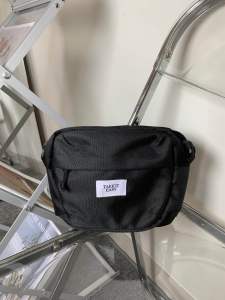 Tas Slempang Black Suro