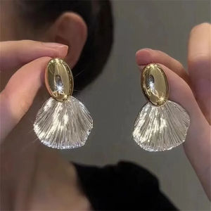 New Vintage Silver Color Metal Big Shell Stud Earrings for Women Fashion  Geometry Earring Jewelry