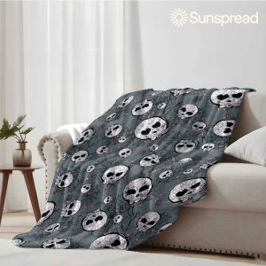 Beast Kingdom | Girly Skull Spider Web Soft Warm Flannel Blanket Lightweight Cozy Christmas Halloween Home Decor Room