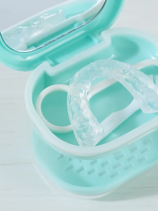 GTHome(Singapore) double layer storage tray for braces and denturesDenture Bath Box with Strainer Basket Mouth Guard C