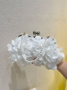 กระเป๋าผ้าซาตินสำหรับงานเลี้ยง กระเป๋าสะพายไหล่แบบผูกโบว์ กระเป๋าสะพายข้างแบบคล้องไหล่ กระเป๋าแฟชั่นสไตล์ย้อนยุค กระเป๋าแฟชั่นสำหรับผู้หญิง