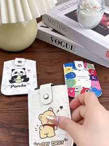 Satu Keluarga Dompet Kartu Wanita Karakter Lucu C1314 Card Holder Slot Model Tarik Universal