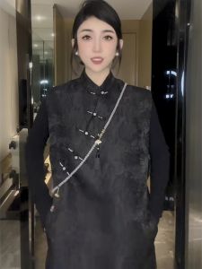 Elegant New Chinese Style Womens Vest Winter Fashion Thin High-End Match All New Middle-Length Buckle Design Lady Jacket