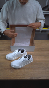 NAZREAL FOOTWEAR - Sepatu Sneakers Casual Pria / Sepatu Kets Casual Pria Dedrick Full White APN001