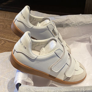 รองเท้าผ้าใบผู้หญิงสไตล์ย้อนยุคแบบสวมหัวหนังแท้ ทรงส้นแบน ทรงลำลอง รองเท้าผ้าใบสีขาว รองเท้าผ้าใบสีขาวแบบสวมหัวหนังแท้ ทรงลำลอง