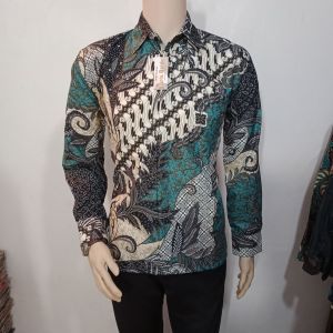 kemeja batik soft lawasan batik motif daun hijau Arta batik super KODE 008 l kemeja batik pria lengan panjang batik halus 10.10 23 batik premium modern l batik exclusive terbaru