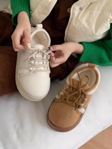 Warmth And Style: Womens Casual Slip-On Shoes with Lamb Fur Thick Bottom Winter Fashion Retro Bread Cotton Shoes Anti-Slip