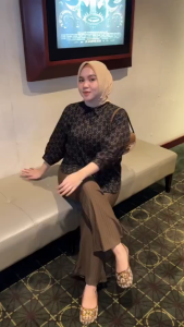 KEMEJA ATASAN KEKINIAN BASIC MOTIF BAHAN RAYON || KEMEJA WANITA TERLARIS