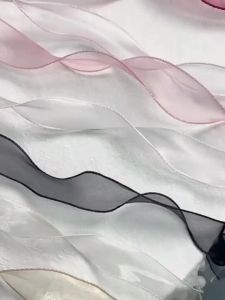 Ruộng Vải Organza Viền Sóng Kiểu Đuôi Cá Dùng Làm Nơ Tự Làm Bó Hoa Quà Tặng Đóng Gói Trang Trí Tiệc Cưới Đồ Thủ Công Rộng 1-1/2 Inch