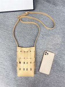 European and American Personalized Design Cut Out Mini Small Bucket Bag Casual Pure Color Woven Crossbody Phone Bag Lightweight Shoulder Bag