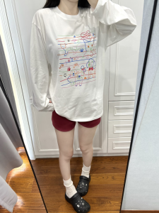 Áo Thun Dài Tay Màu Trắng Cổ Tròn in Họa Tiết Hoạt Hình Phong Cách Mỹ Cổ Điển Rộng Rãi Thoải Mái Cho Nữ Đầu Thu