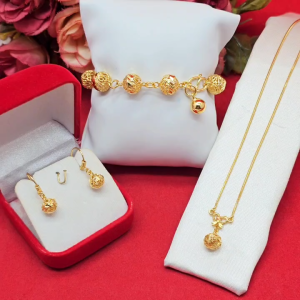 ชุดเครื่องประดับทอง เซ็ตของขวัญวันแม่ สร้อยคอกระดูกงู 16 นิ้ว ข้อมือ 7 นิ้ว ต่างหูห้อย ลายตะกร้อฉลุลาย ชุบทอง ดีไซน์สวย