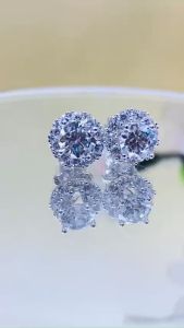 Khuyên tai nữ bạc xi bạch kim kiểu bông tròn trụ cao 5.5mm Bông tai nữ đính kim cương moissanite Mỹ D/FL màu trắng và Đá moissanite màu xanh Hoa tai bạc thật thiết kế sang trọng đẳng cấp - KIM LỘC PHÁT BTVTC05