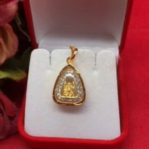 จี้พระพิฆเนศ รูปลอย ขนาด 1.5x2 cm องค์ทองล้อมเพชร จี้เลี่ยมทอง เทพแห่งความสำเร็จ งานสวย เสริมบารมี ชุบทอง ใส่ได้ทุกโอกาส
