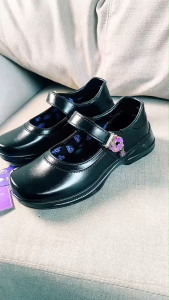 รองเท้านักเรียนหญิง หนังดำ CATCHA ทรงสวย ใส่สบาย ไซด์ 30-42