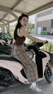 váy chống nắng xẻ Եà chất liệu dày dặn xòe rộng dài cố định bằng miếng dán- Shop Kim Yến 5