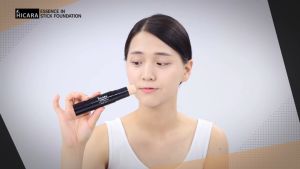 Kem nền dạng thỏi có lõi dưỡng chất - dưỡng da -  CHỐNG NẮNG SPF30+++PA++ - STICK FOUNDATION - HICARA ESSENCE IN STICK FOUNDATION - HICARA - No.21
