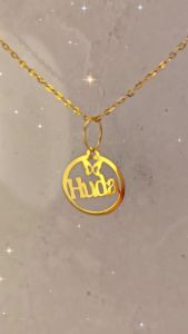 916 Gold Custom Name Pendant - Round Butterfly 1.5cm 0.3g ± (Laser Cut)