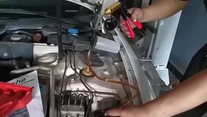Bộ Dụng Cụ Xả Khí Phanh Bằng Máy Bơm Chân Không Cầm Tay 2 Trong 1 Với Đồng Hồ Đo Áp Suất Bằng Nhôm Di Động Dành Cho Bộ Dụng Cụ Kiểm Tra Ô Tô