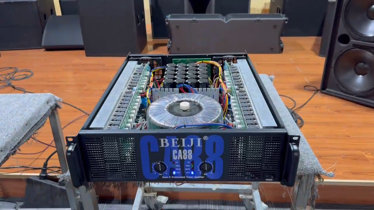 BEIJI CA88 Dalawang-channel na Mataas na Kapangyarihang Propesyonal na Amplifier 8 Ohm 2000 Watt x 2 RMS